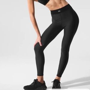 ALO yoga Airlift High-Waist 7/8 Line Up Legging